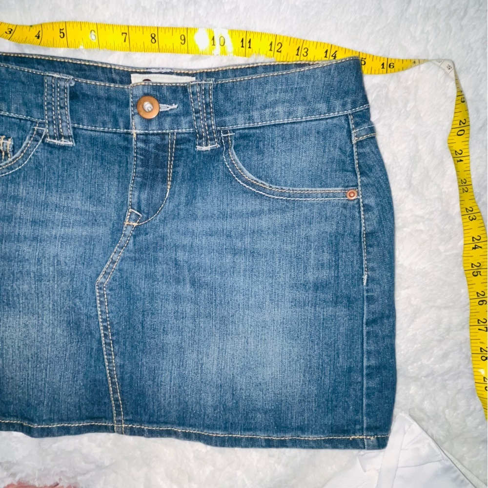 SO‎ 🌼 Denim Skirt Distressed Blue Jean Mini Size 5 - Picture 7 of 8